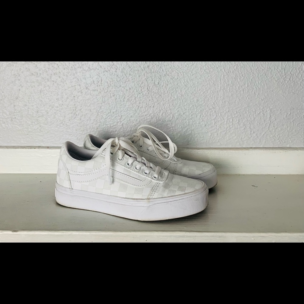 Women’s white checkered Vans